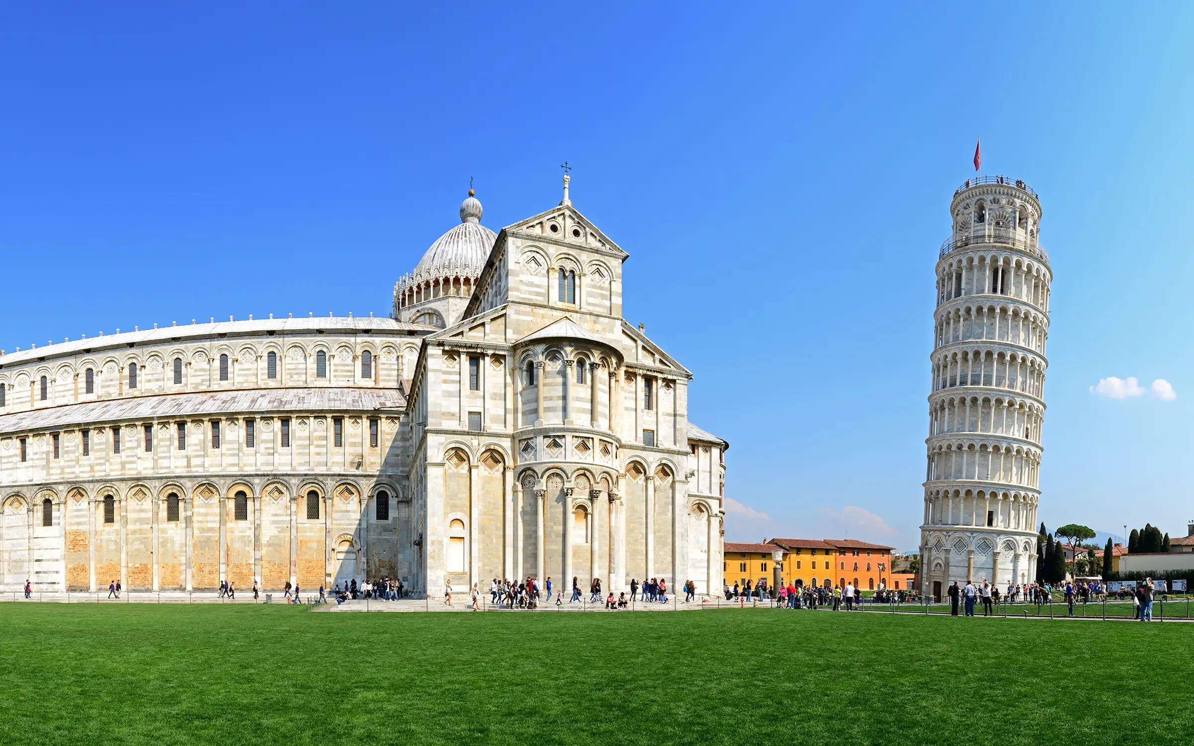 Det skjeve tårnet i Pisa i Italia - med Expa Travel