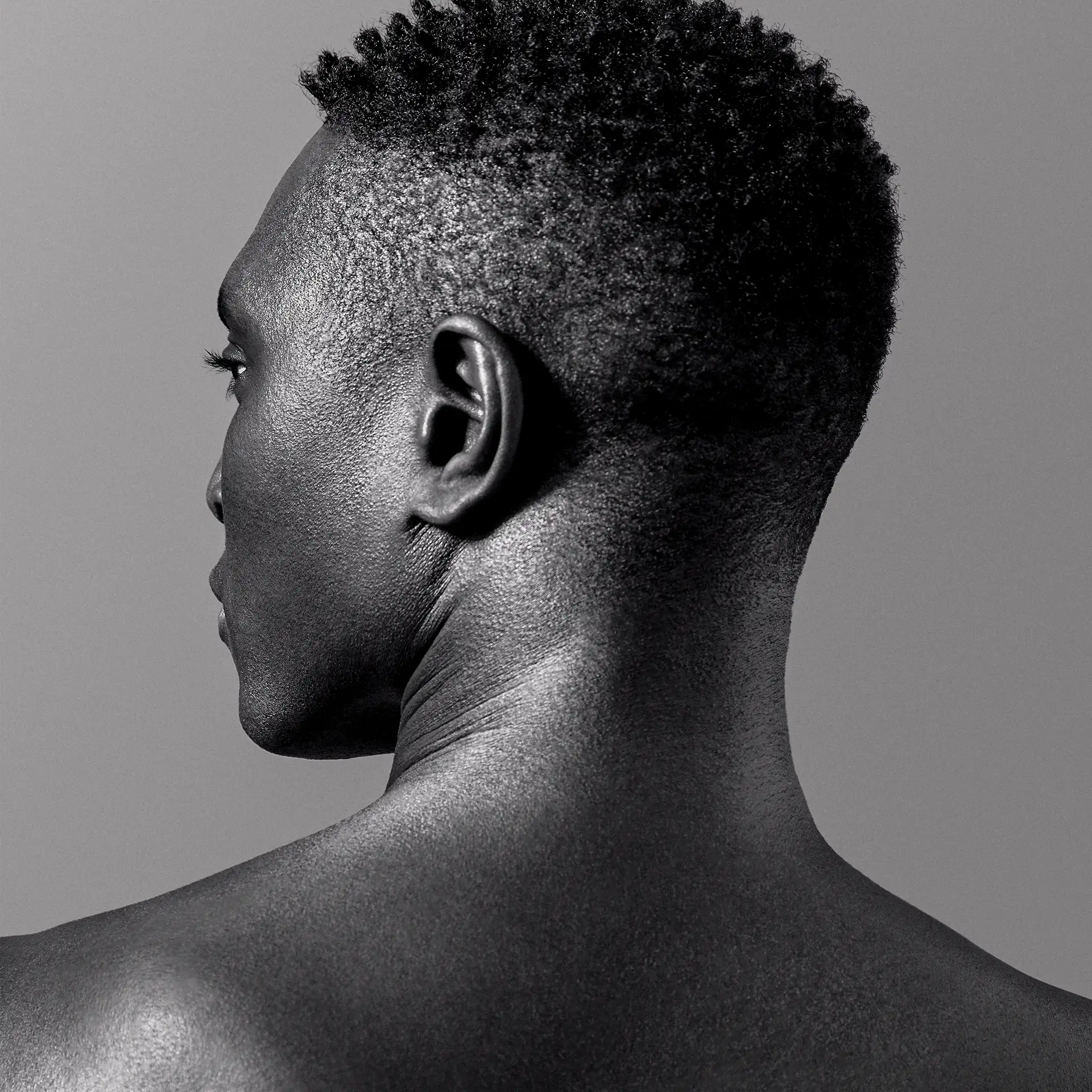 Seymour_Studio_Bevel_Cosmetics_12