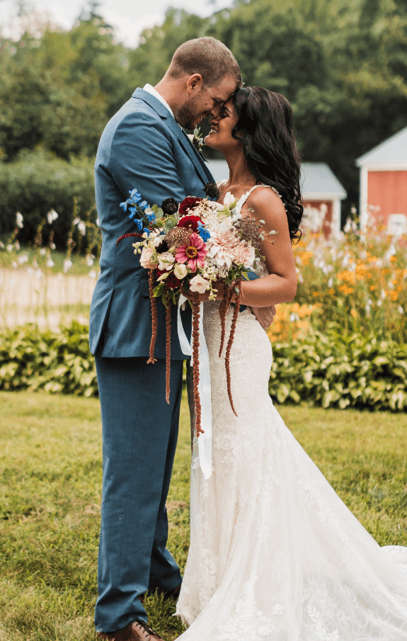 couple kissing on stairs