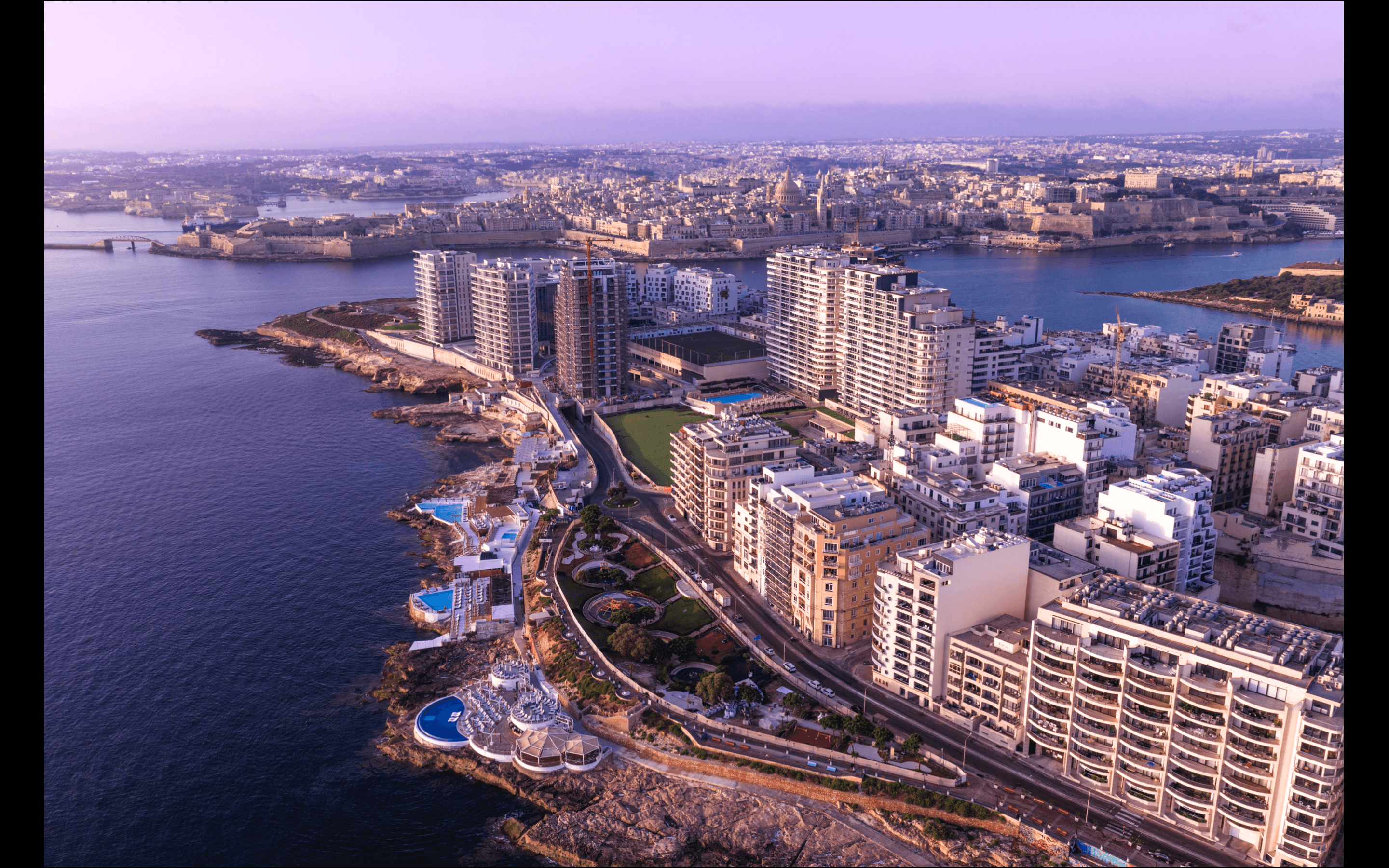 Here comes the alt text