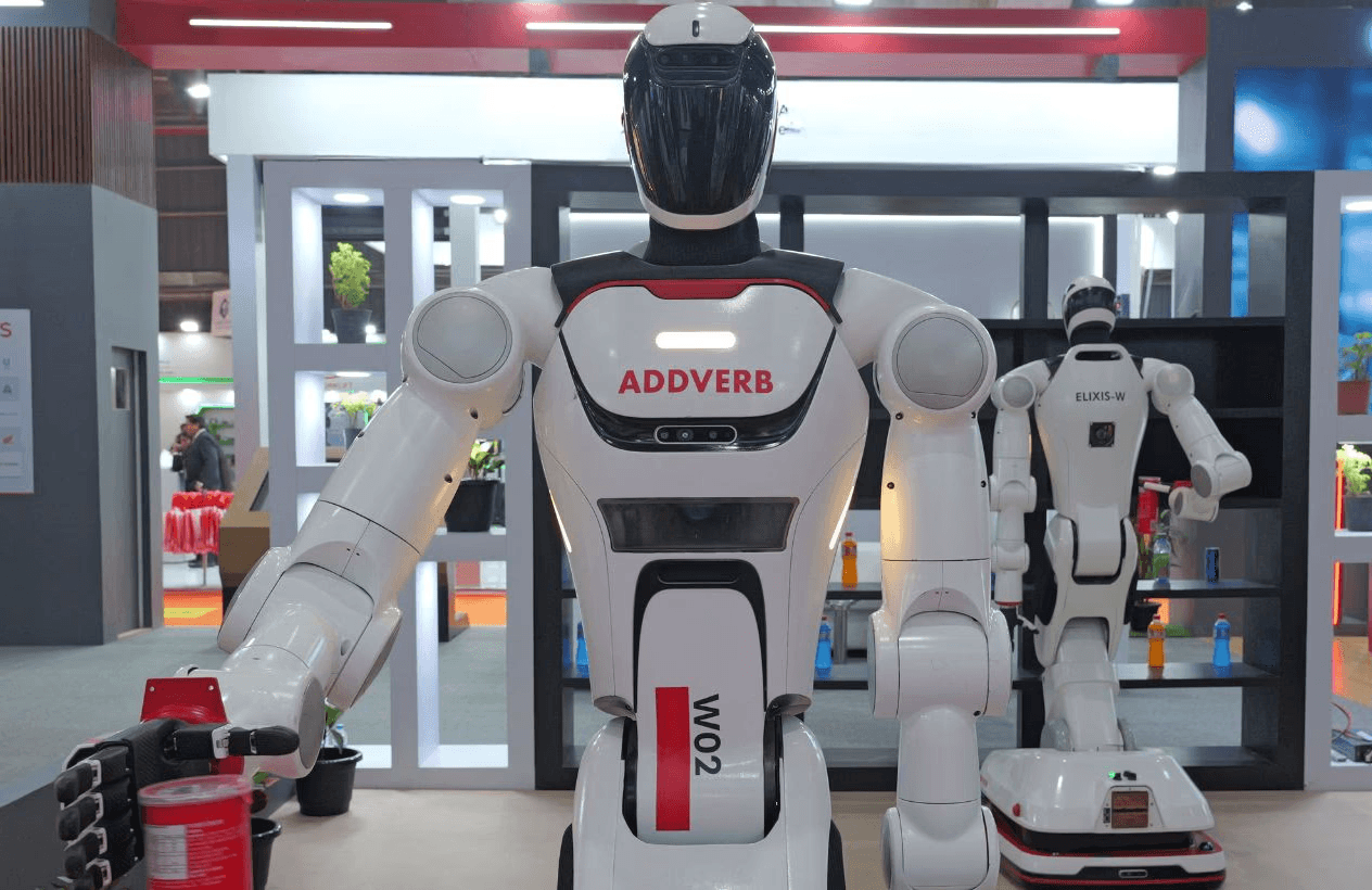 Addverb-humanoid-robot-elixis-w-handling-products