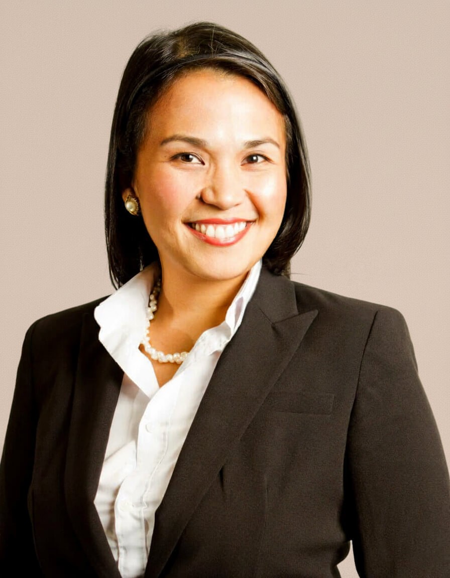 Headshot of Catlea Bobis immigration lawyer