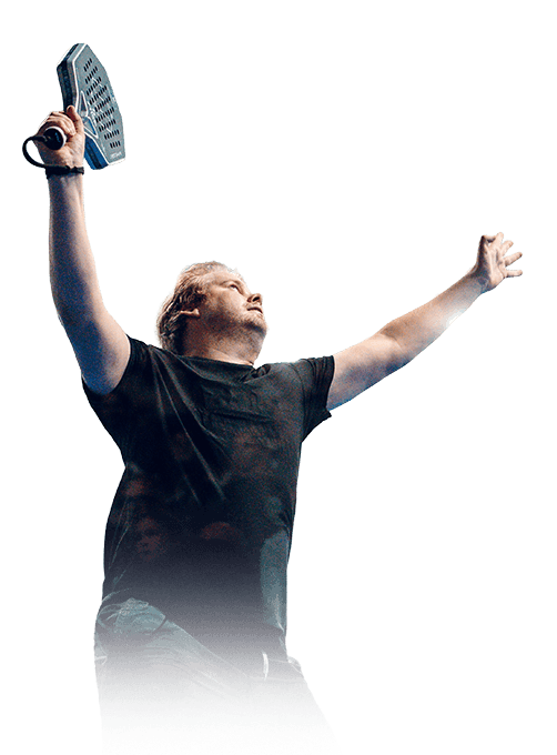 Antti Kampman padel-kentällä