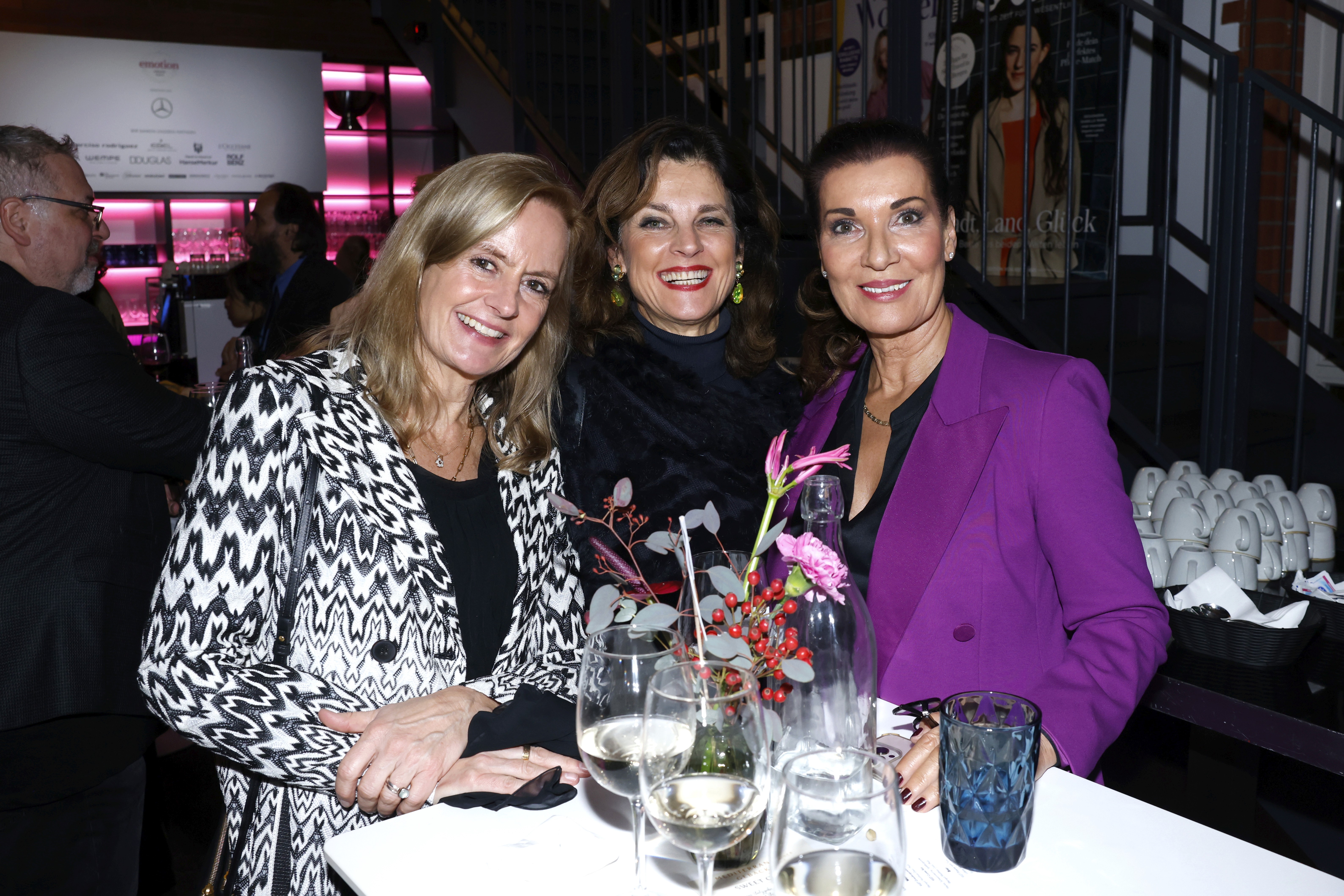 v.l.: Jutta Englisch-Cirener (Shiseido), Svenja Baum (Kenzo, Givenchy), Fatima Mefrouche-Liebke