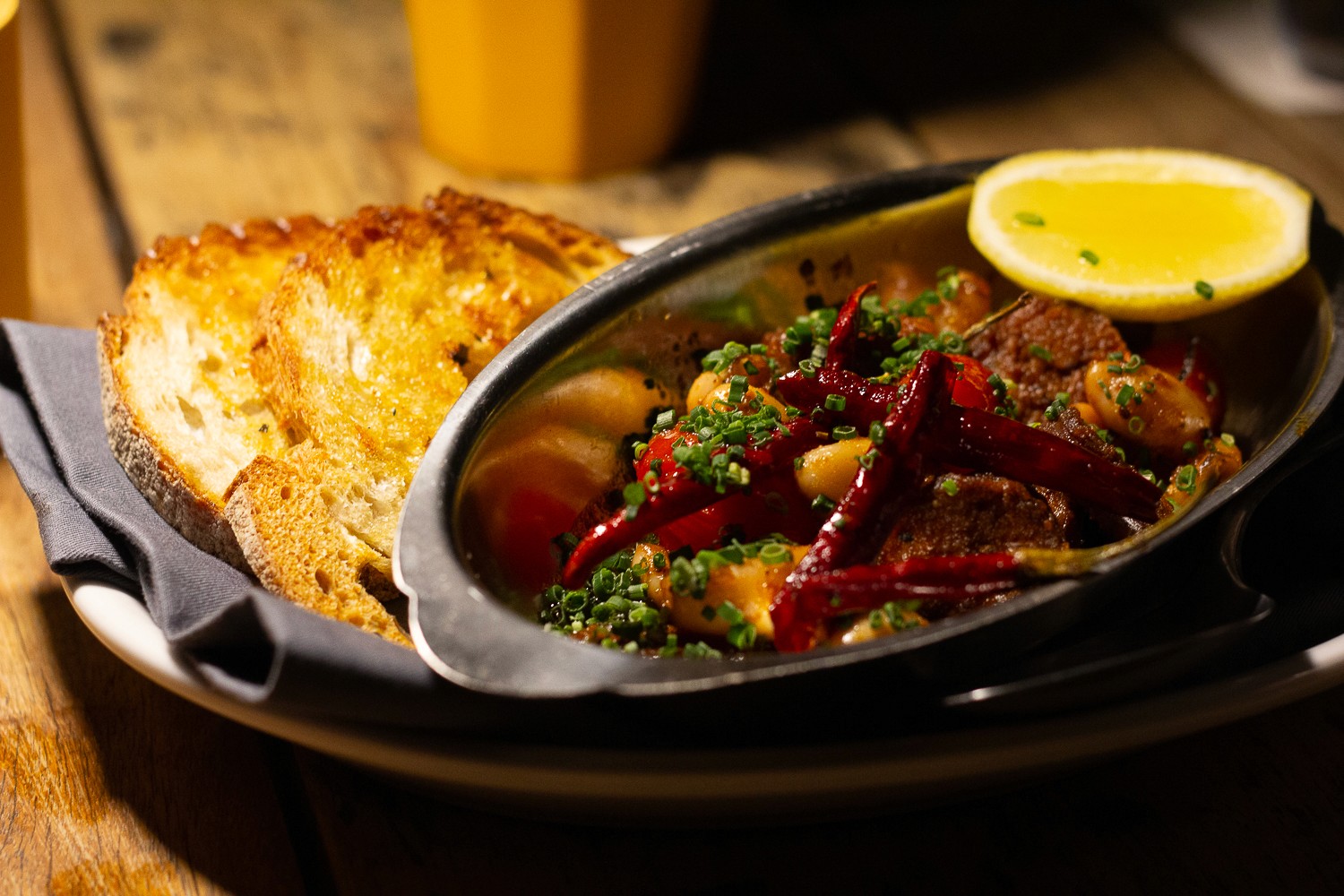 Bar de Aqui Photo by Renee G. Gudiño