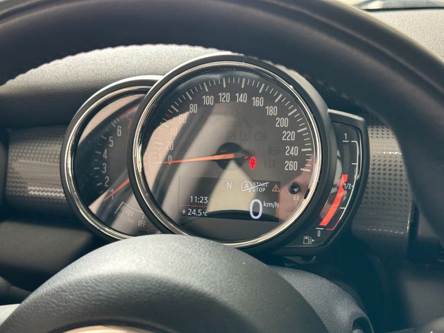MINI COOPER 2018 SILVER Gebrauchtwagen - Galeriebild 11