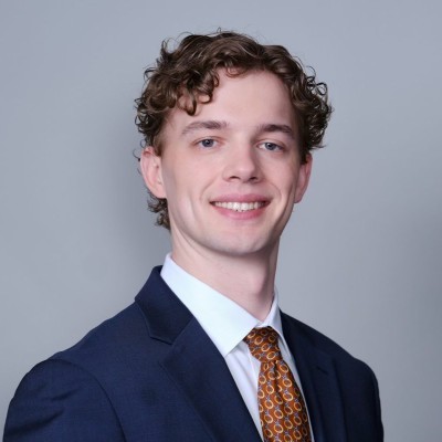 Andrew Vogel headshot