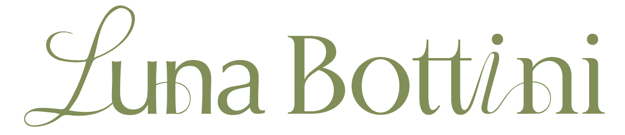 HerStrength Logo Image