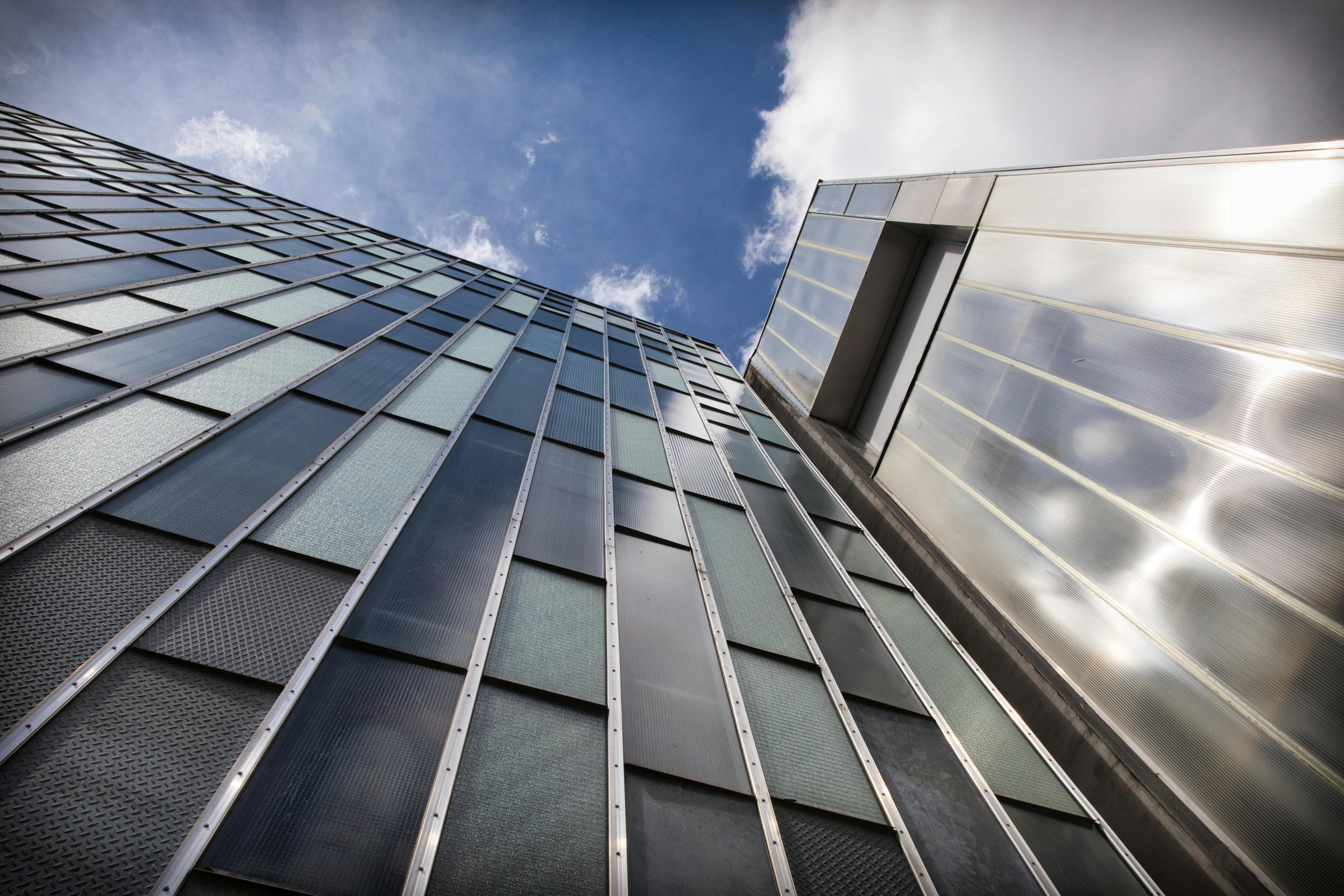 Architecture moderne dans la ville de Nantes