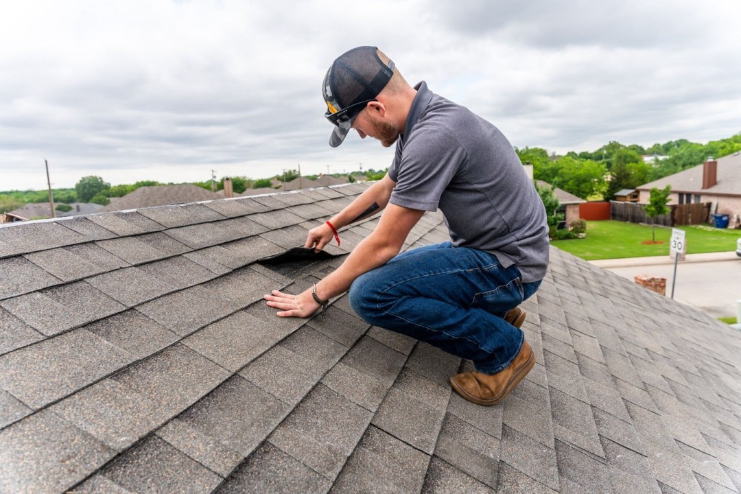 inspecting a roof in lexington, sc before roof washing lexington, sc