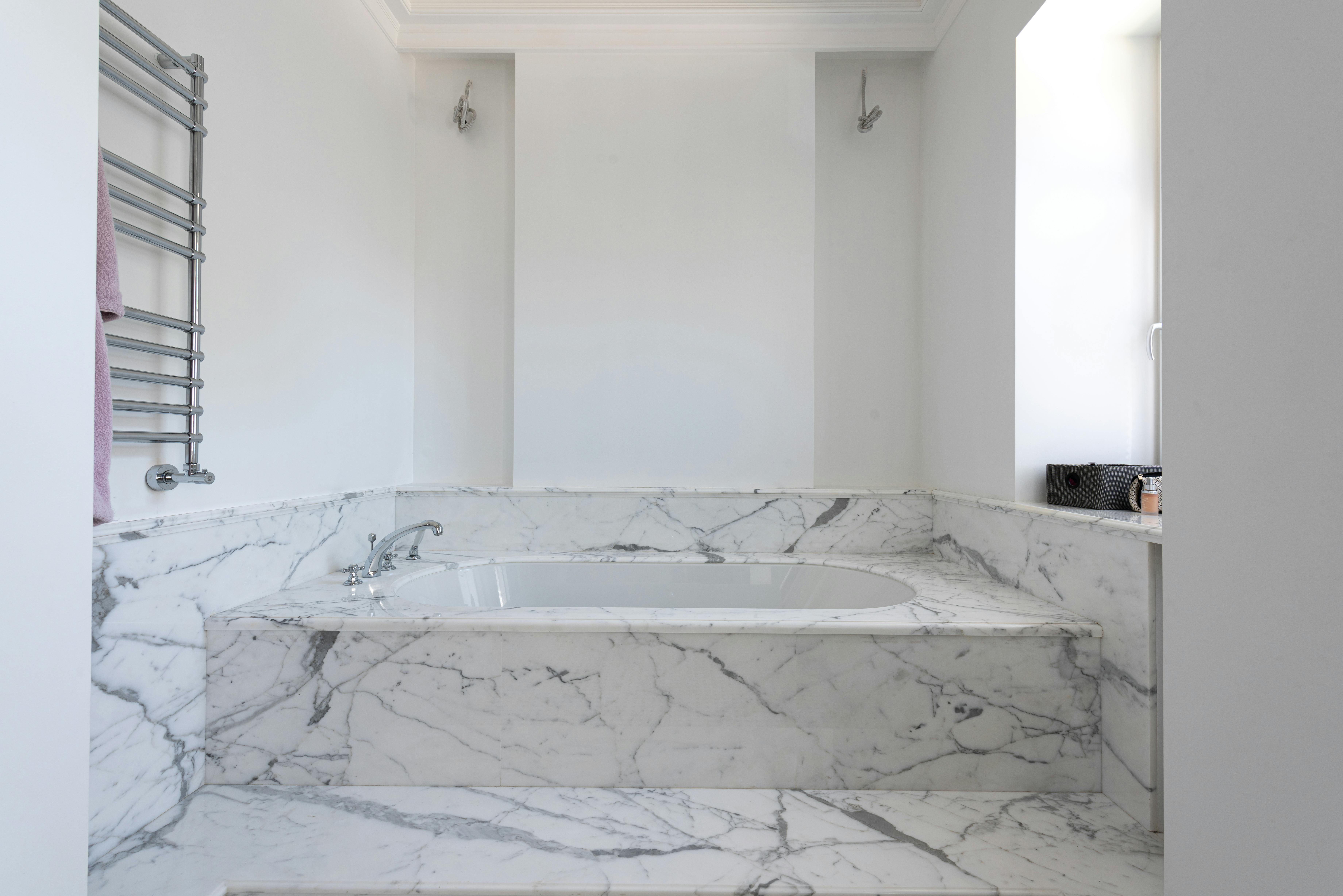 bathtub surrounds