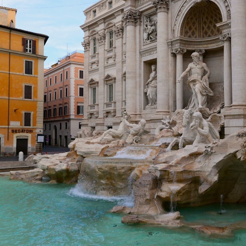 日落后的侧面景观