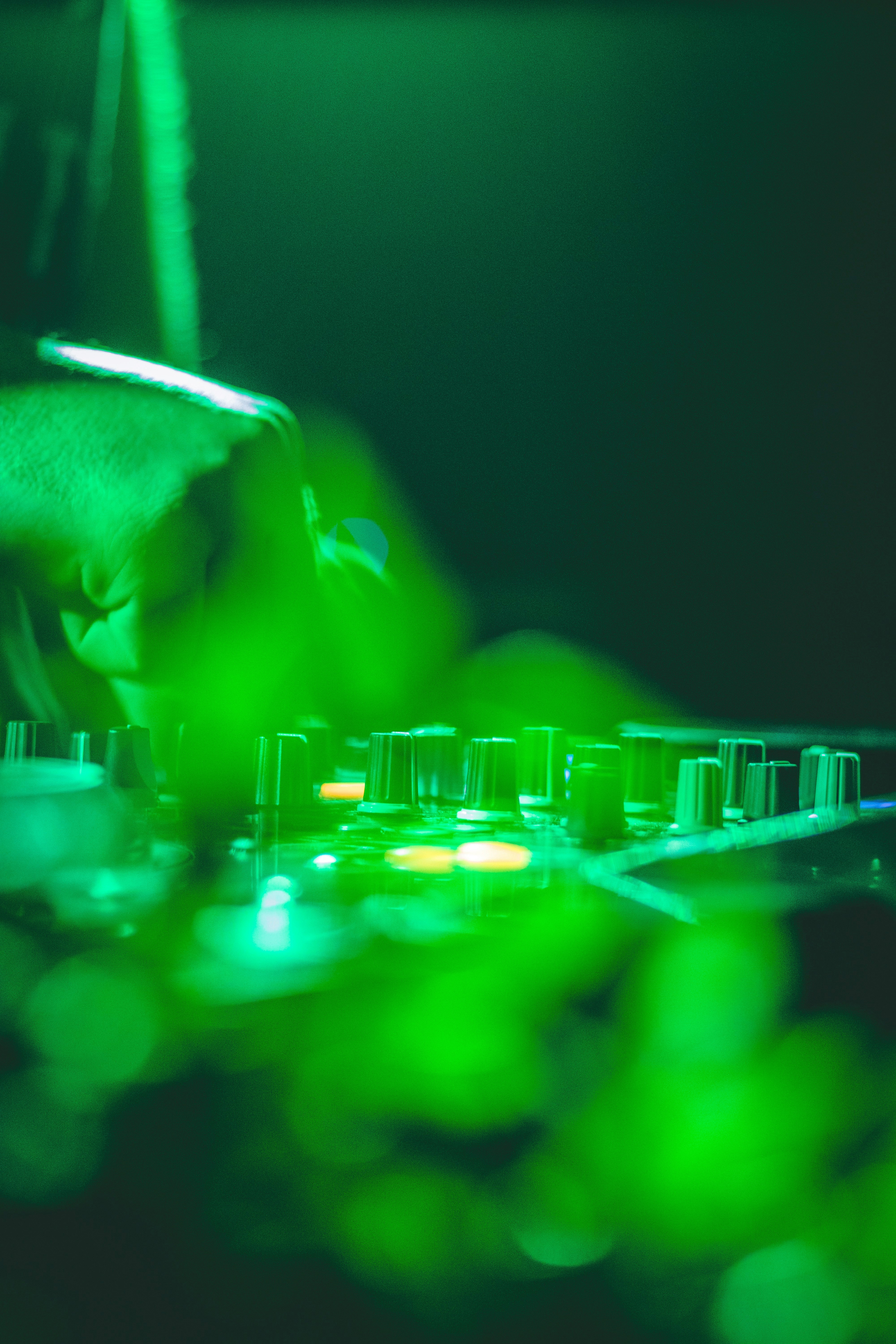 green and black audio mixer