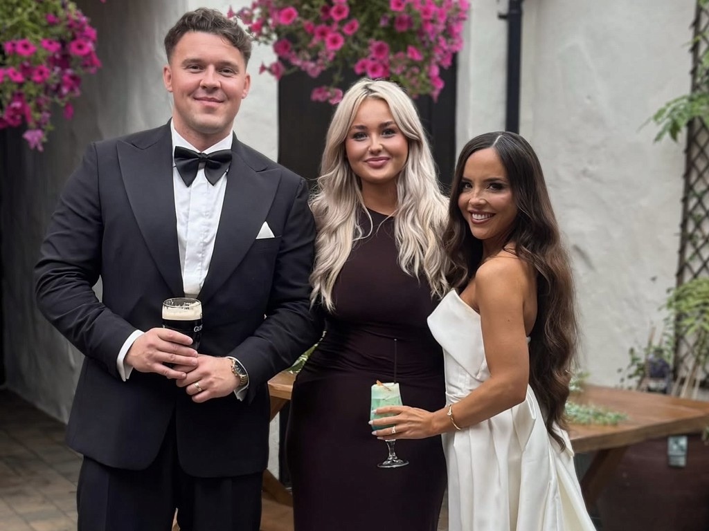 Amber Beckinsale Vocalist 5