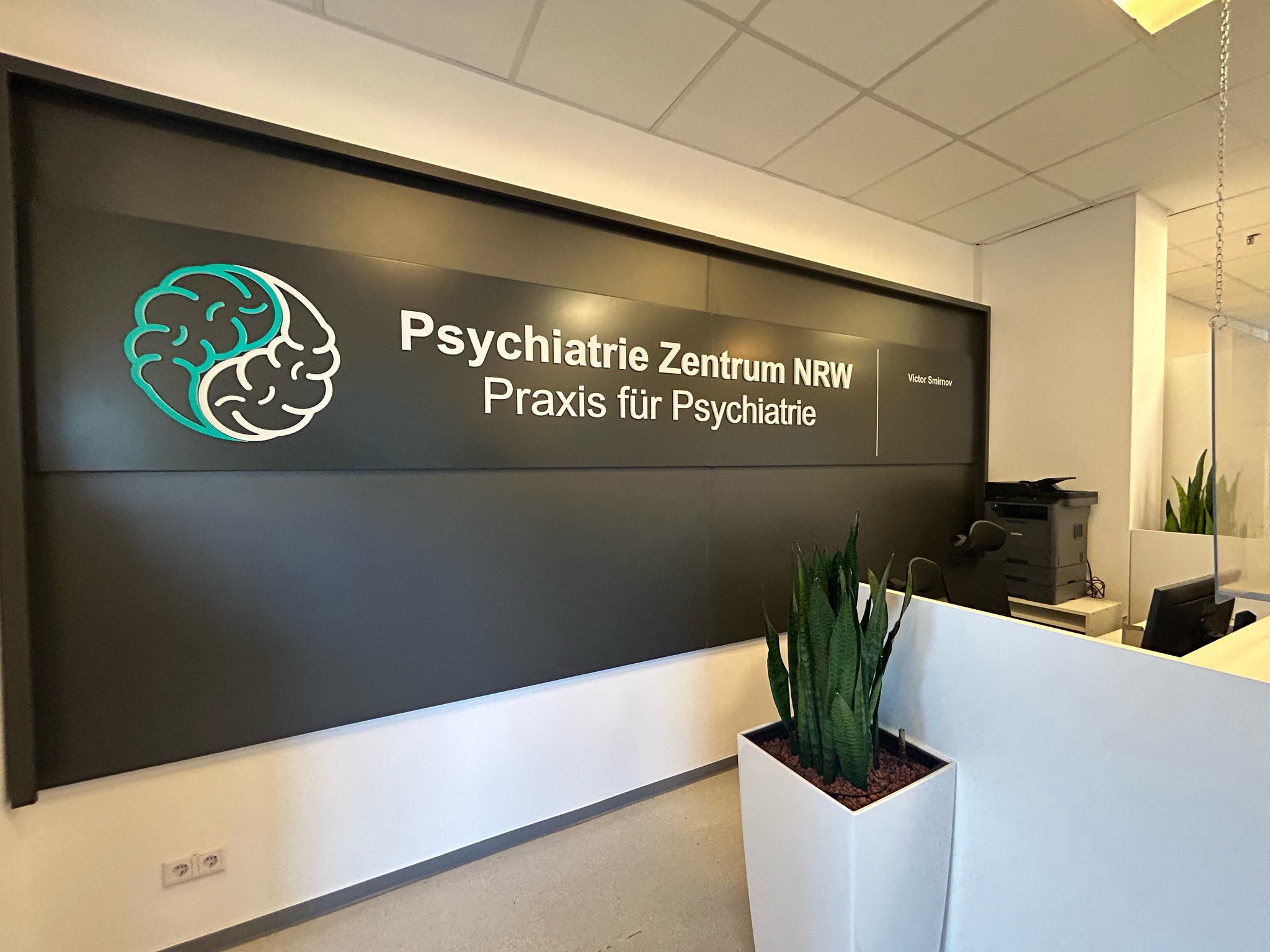 Psychiatrie-Zentrum NRW | Dr. med. Ayhan Yavuz, Victor Smirnov