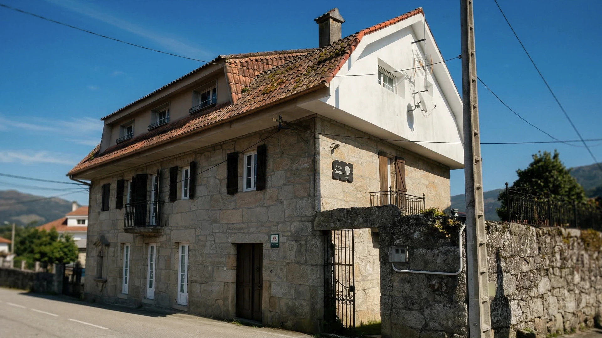 Casa Cruceiro fachada exterior - Casa rural en Arbo, Pontevedra