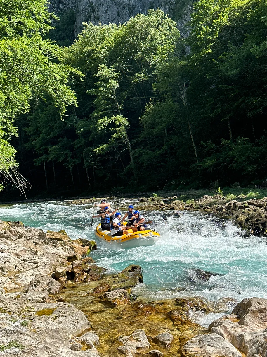 velmas-rafting