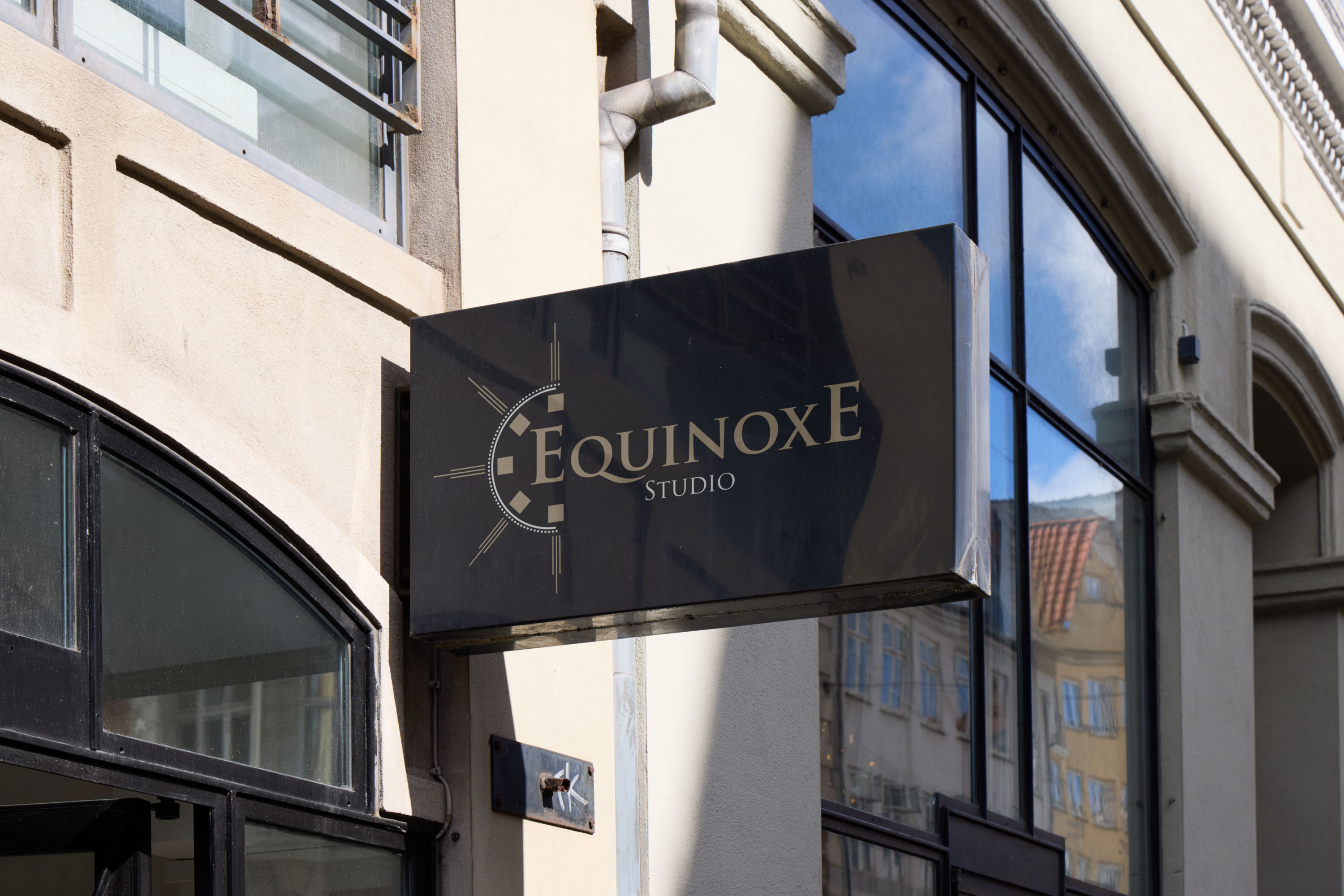 Magazine Mackenzie avec en pleine page une photo d'un cidre Kystin