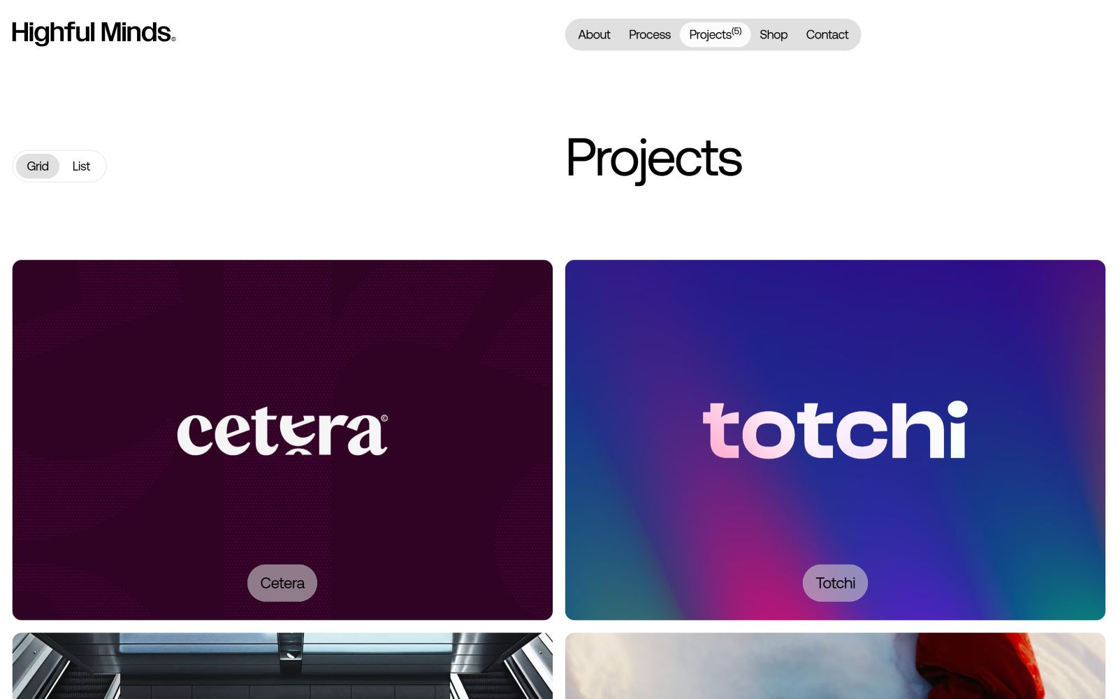 Projects section with two project cards: "Cetera" in white on a dark background and "totchi" in white on a colorful gradient.