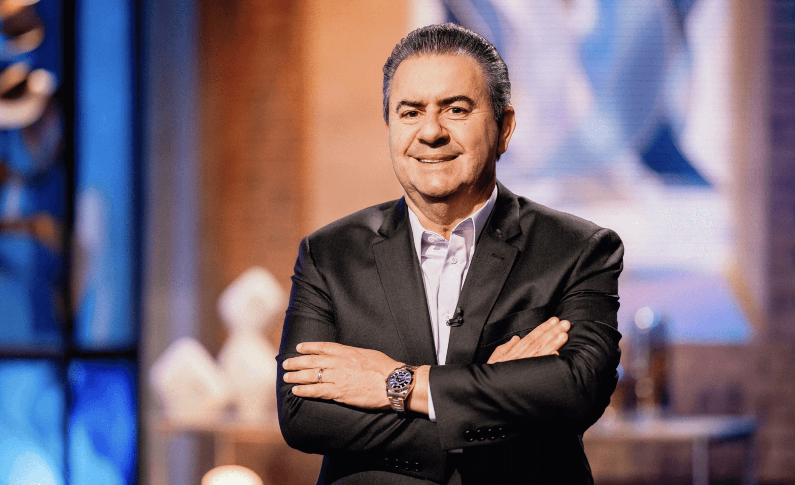 Foto de Semenzato sorrindo para câmera