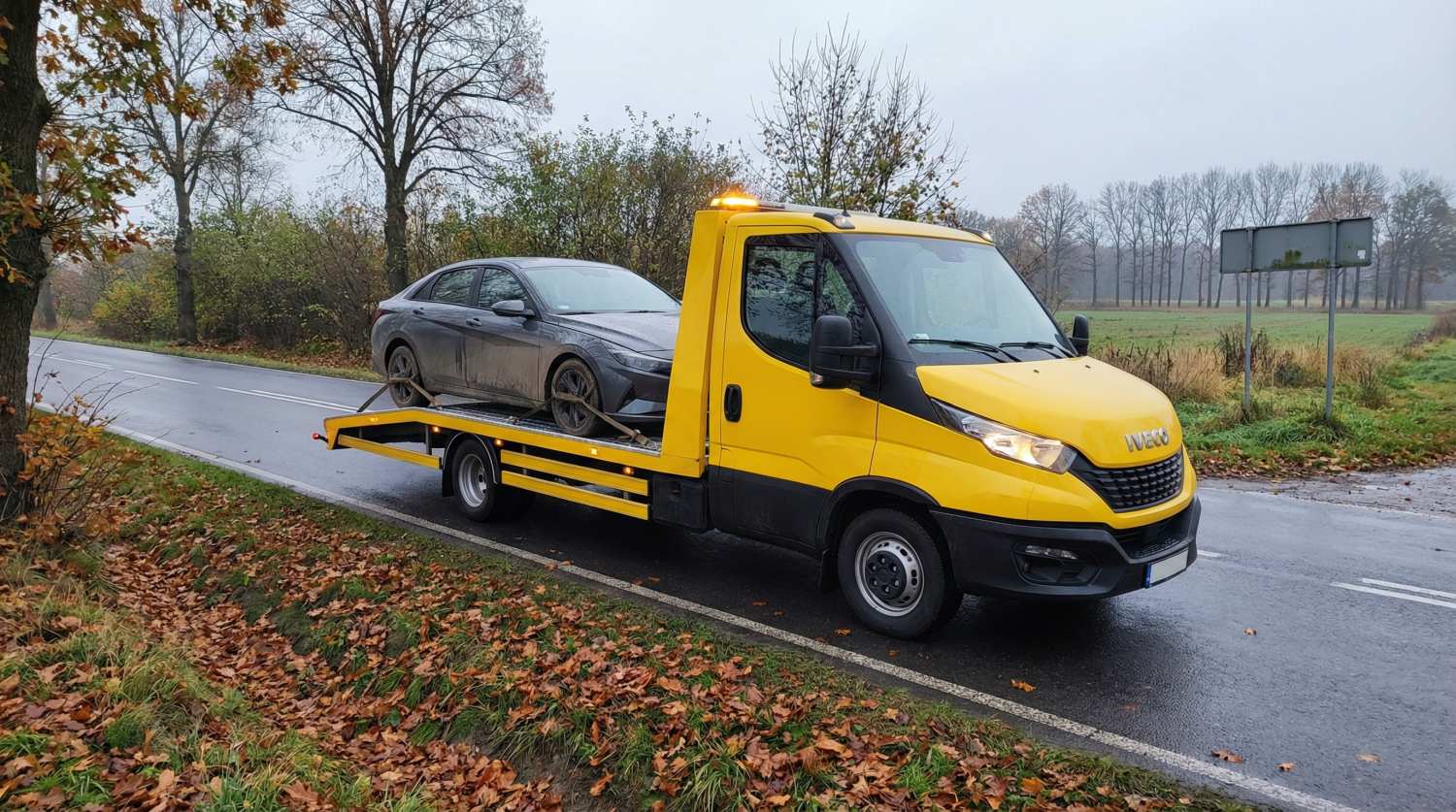 transport auta po kolizji laweta pomoc drogowa