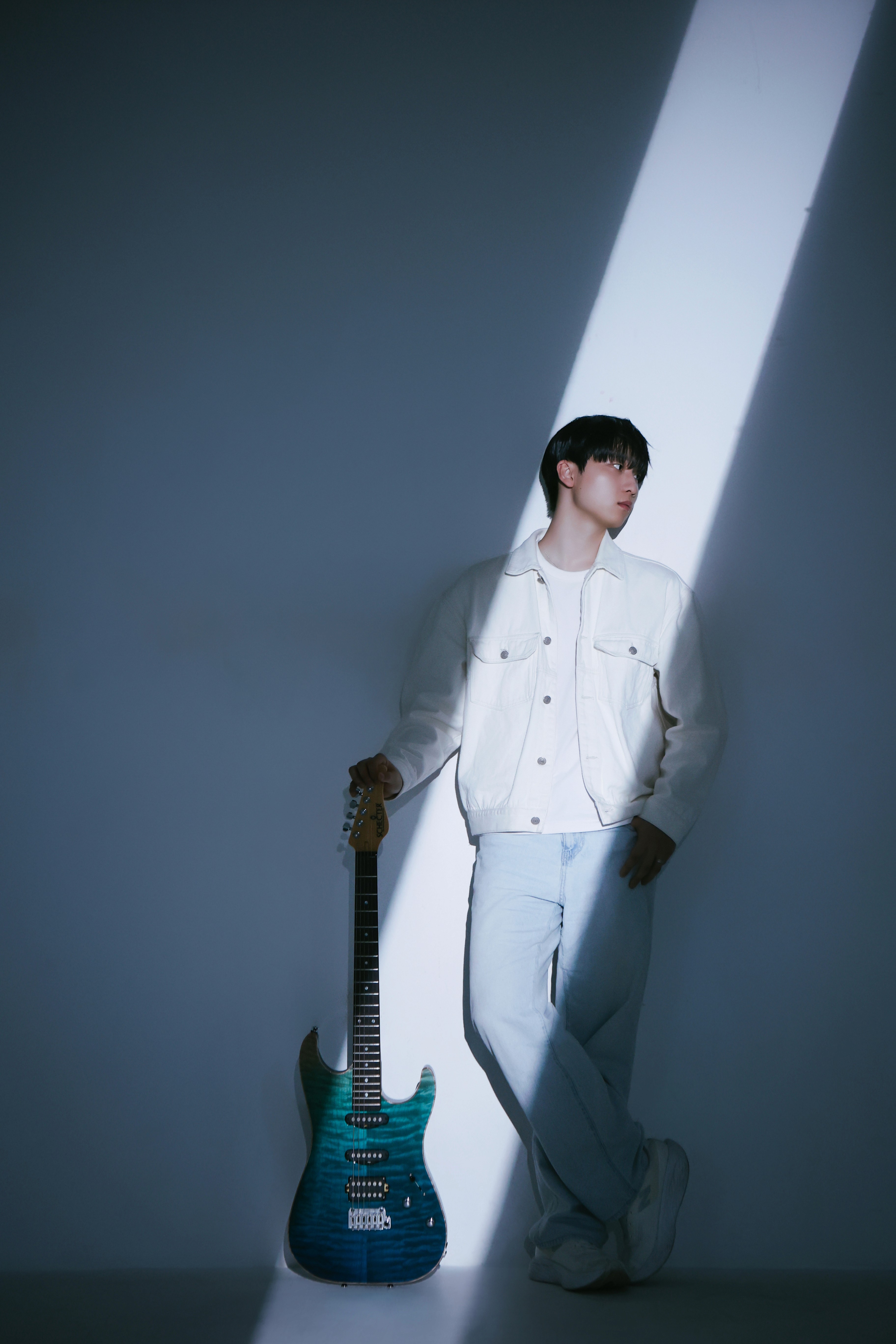 Album cover art for ZAYNIX – Pressure