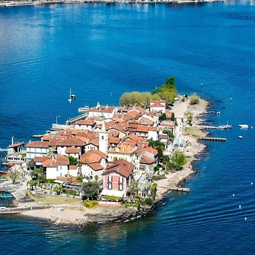 Lake Maggiore & Borromean Islands: Hop-on Hop-off Boat Tour tickets in Stresa