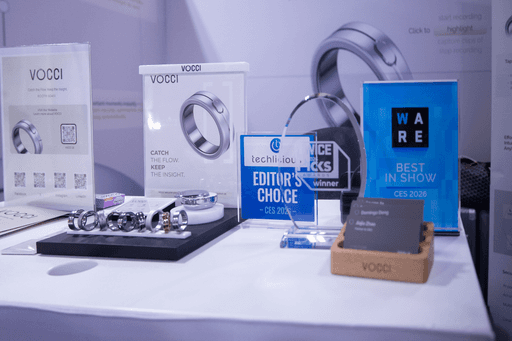 speaker with a half white half green background