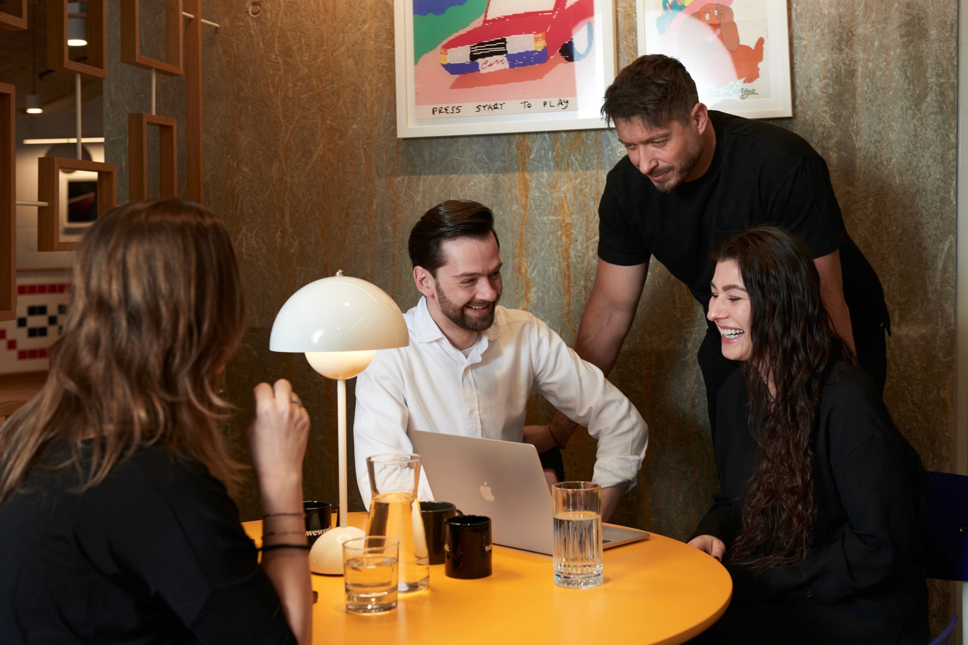 Groovio digitální a grafické studio z Prahy společné fotka ve WeWork