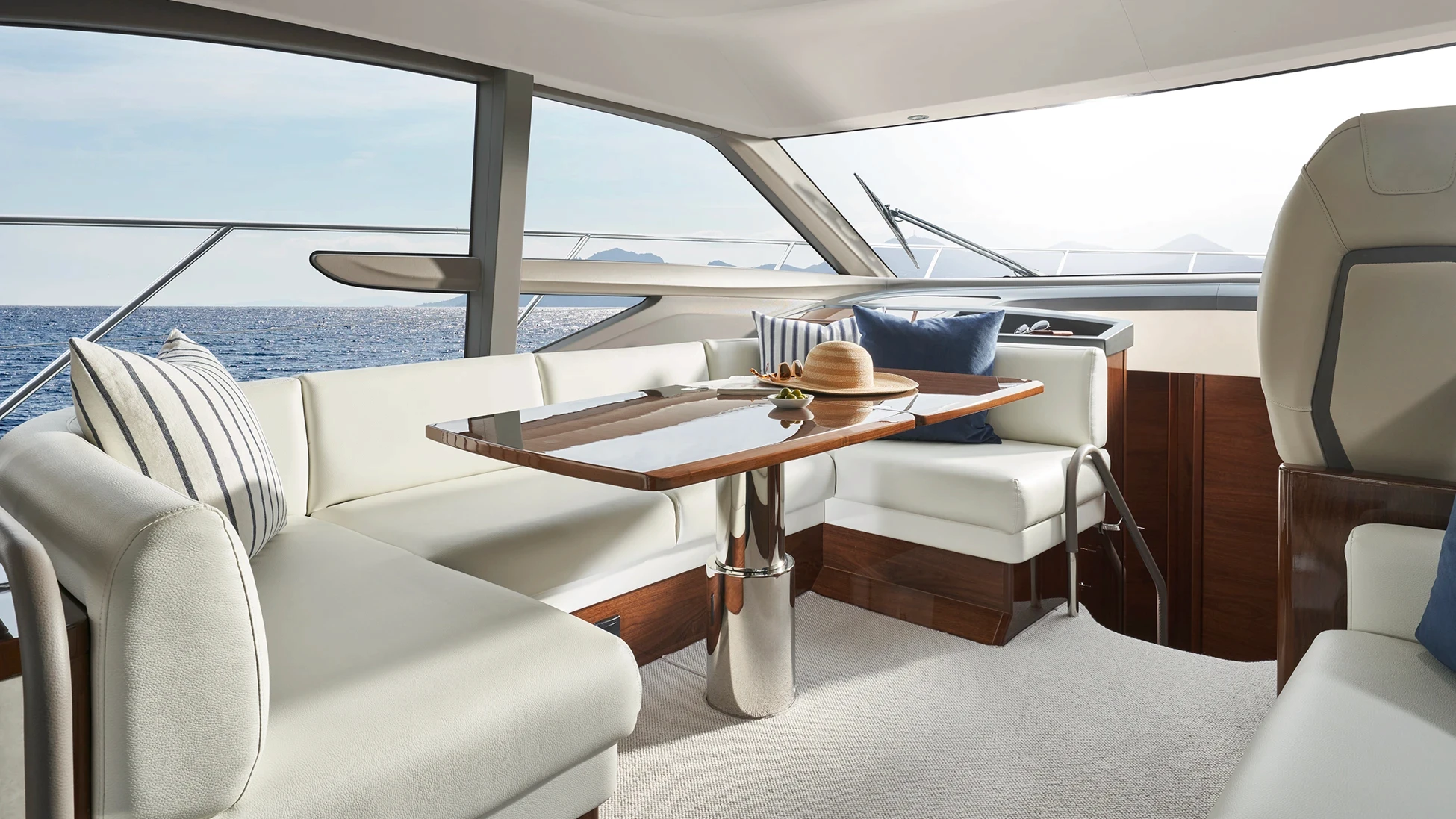 Interior Princess f50