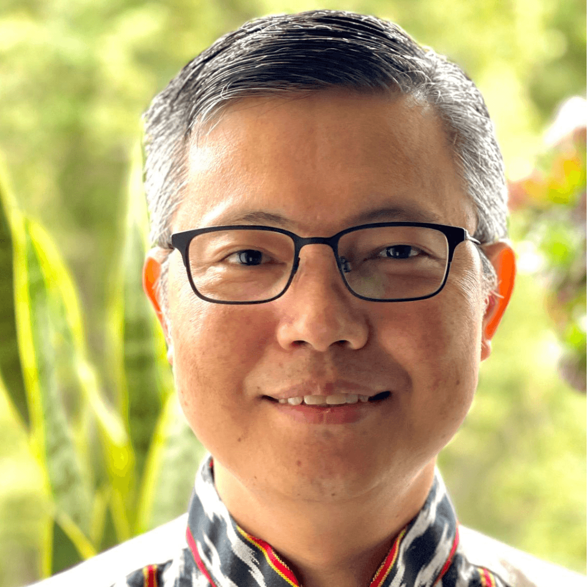 Stephen Acabado headshot