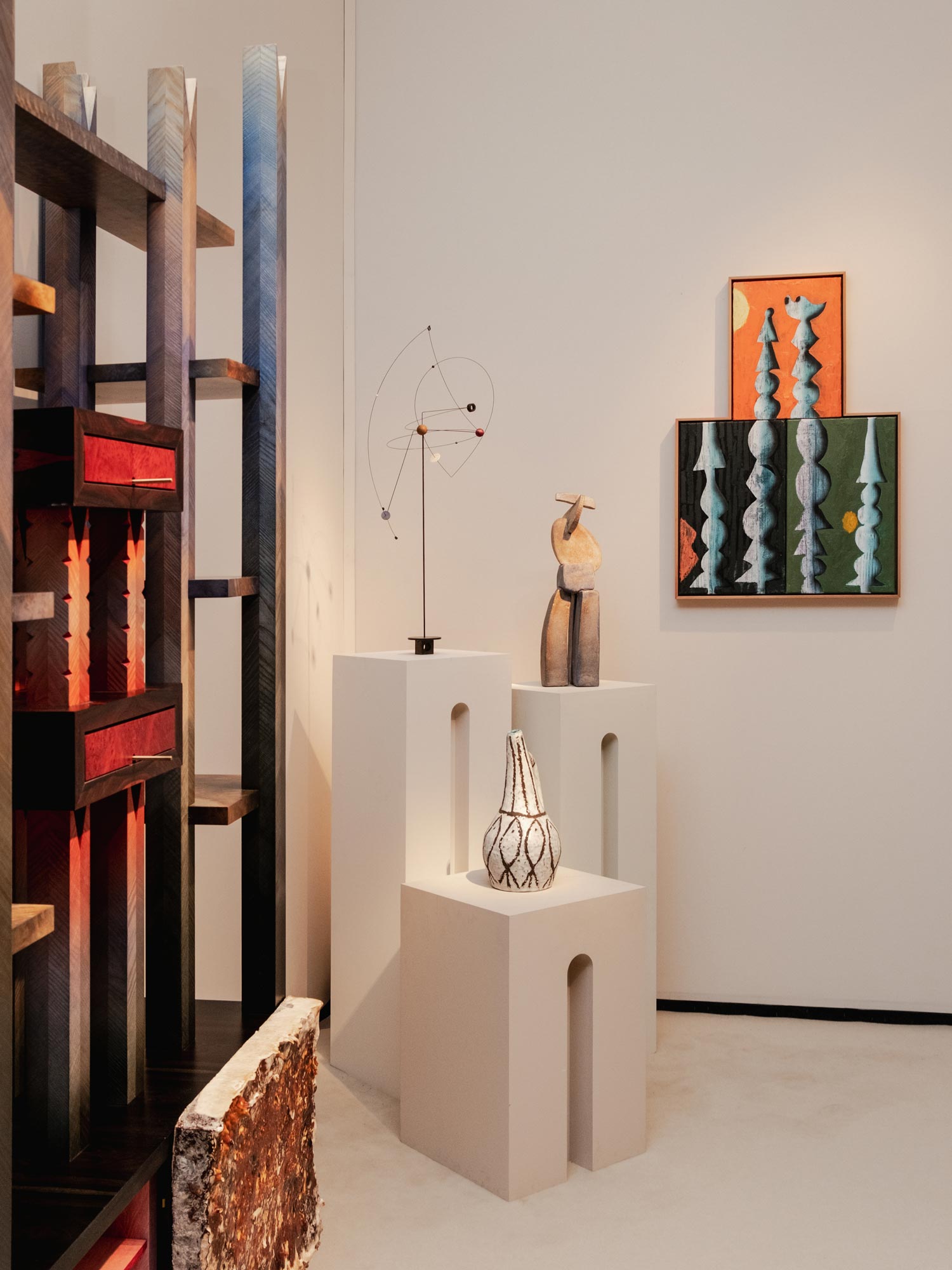 kalokagathos-coffee-table-at-exhibition-jiri-krejcirik