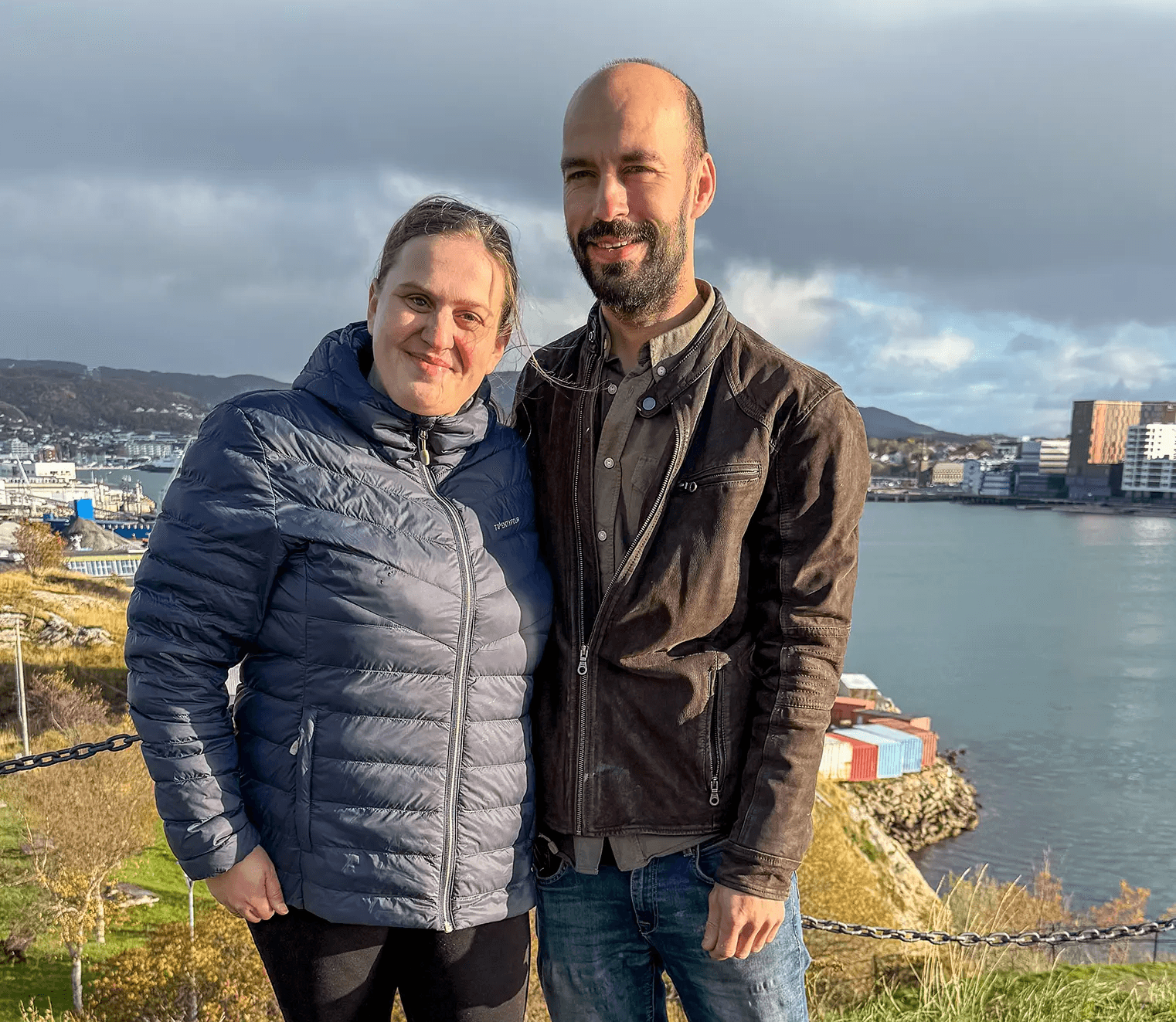 Bilde av Janita og Christopher Åkerøy.