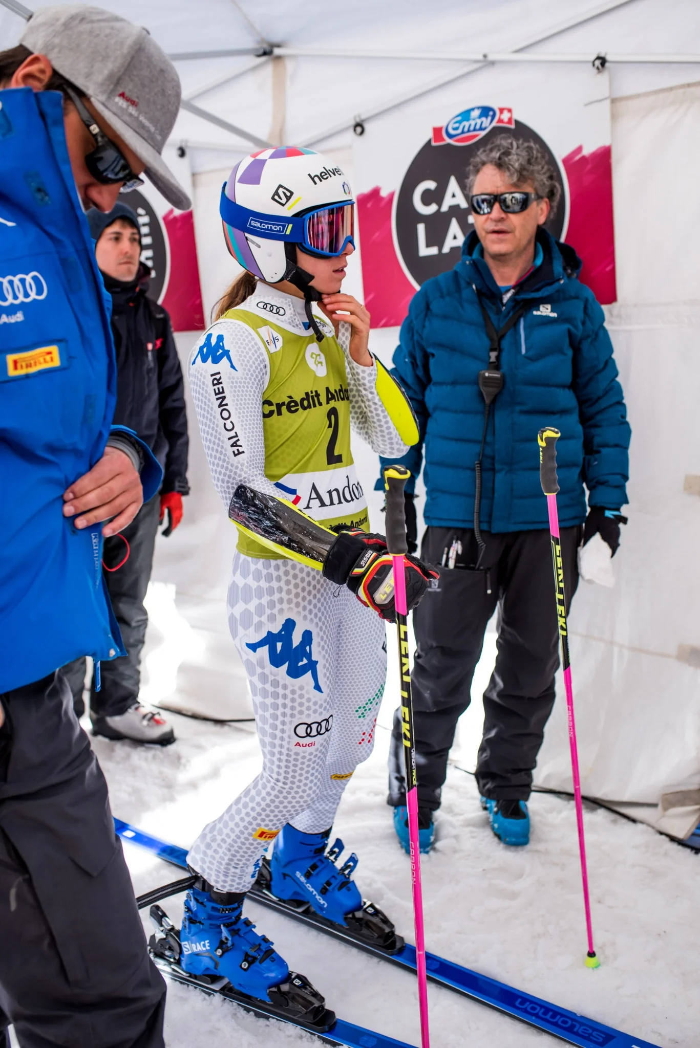 Préparation d’avant-course de l’équipe Salomon Racing sur le circuit FIS"