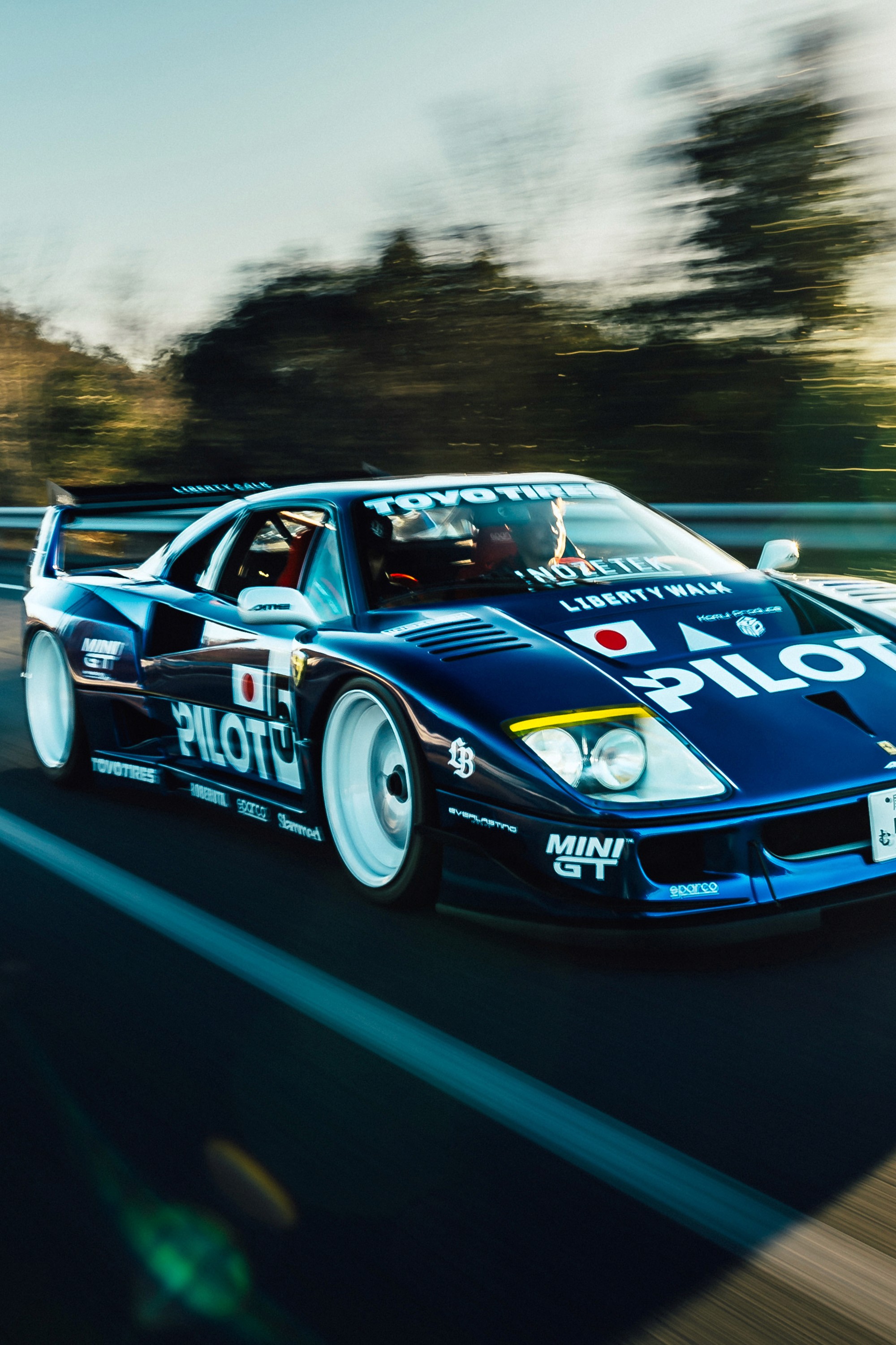 INOZETEK Metallic Blueberry SuperGloss Metallic Liberty Walk LB WORKS Ferrari F40