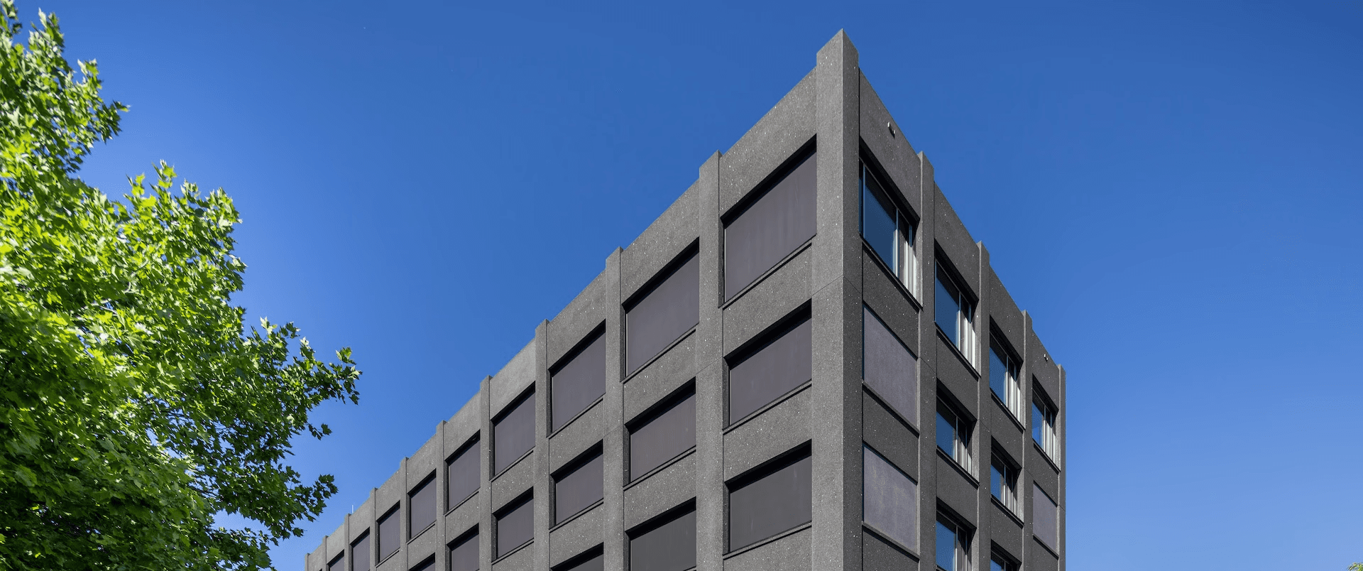 Servicebus van Dugreja in Putten