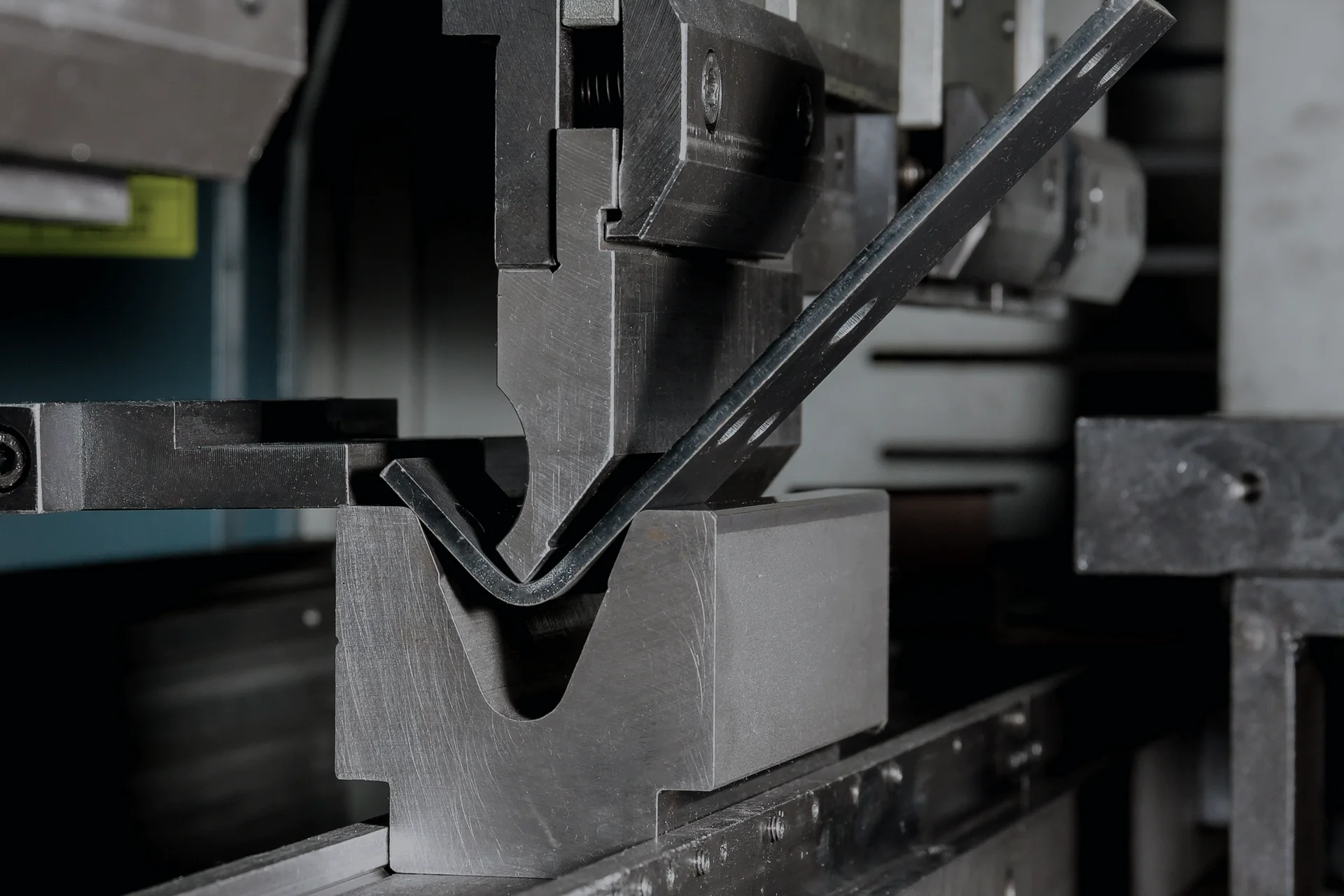 FORMOWANIE — proces Metallogic