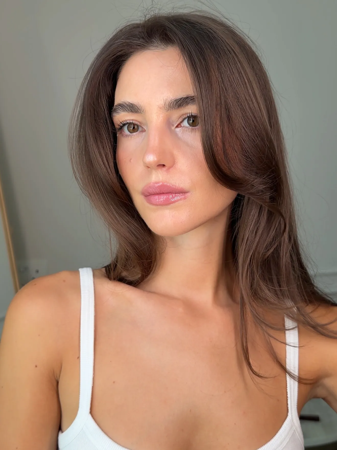 Tetiana Soviak, lifestyle and beauty content creator represented by Antinéa