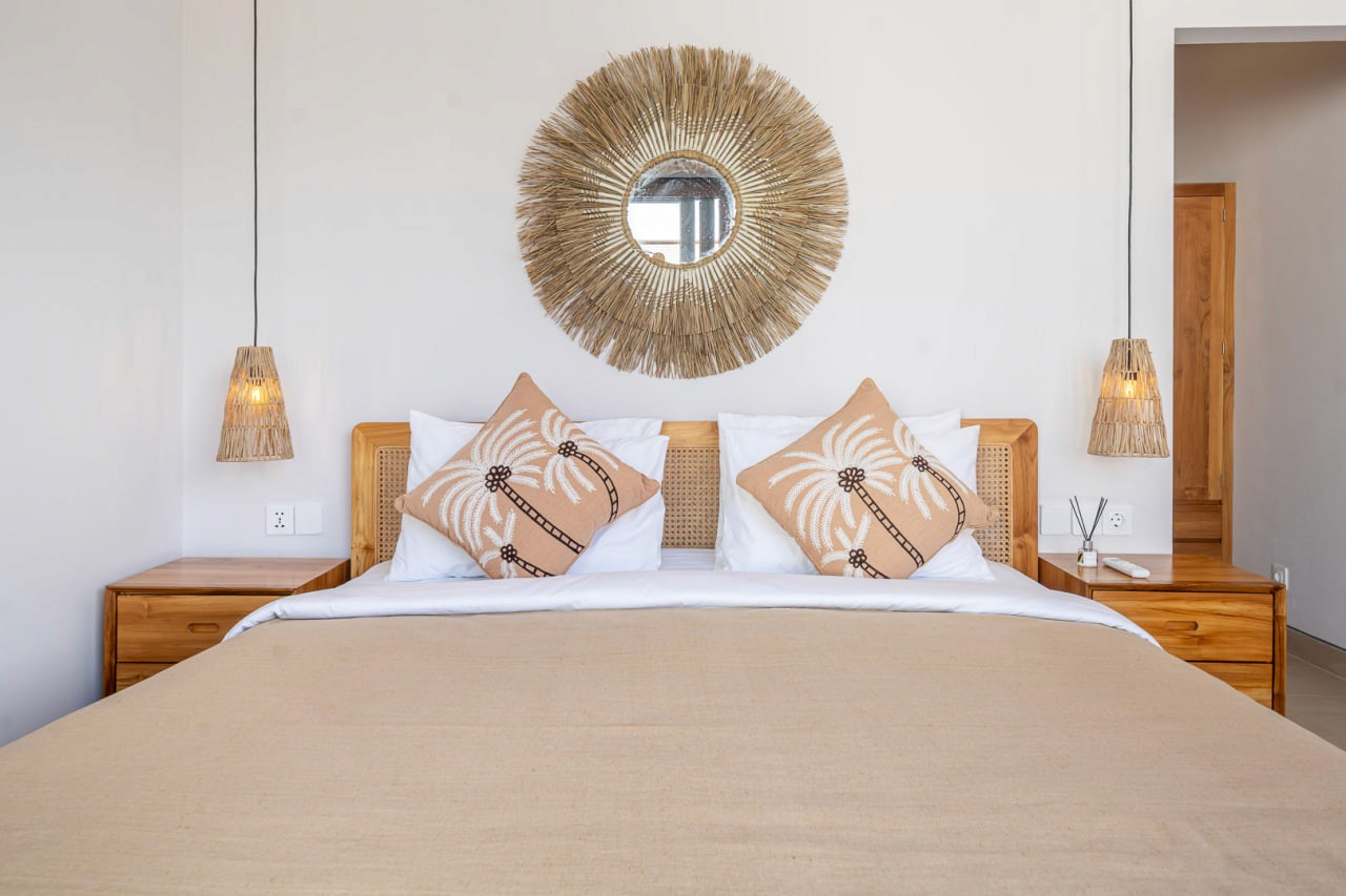 Completed 3- and 5-bedroom villas in a residential complex in Sanur, located just 6 minutes from the ocean