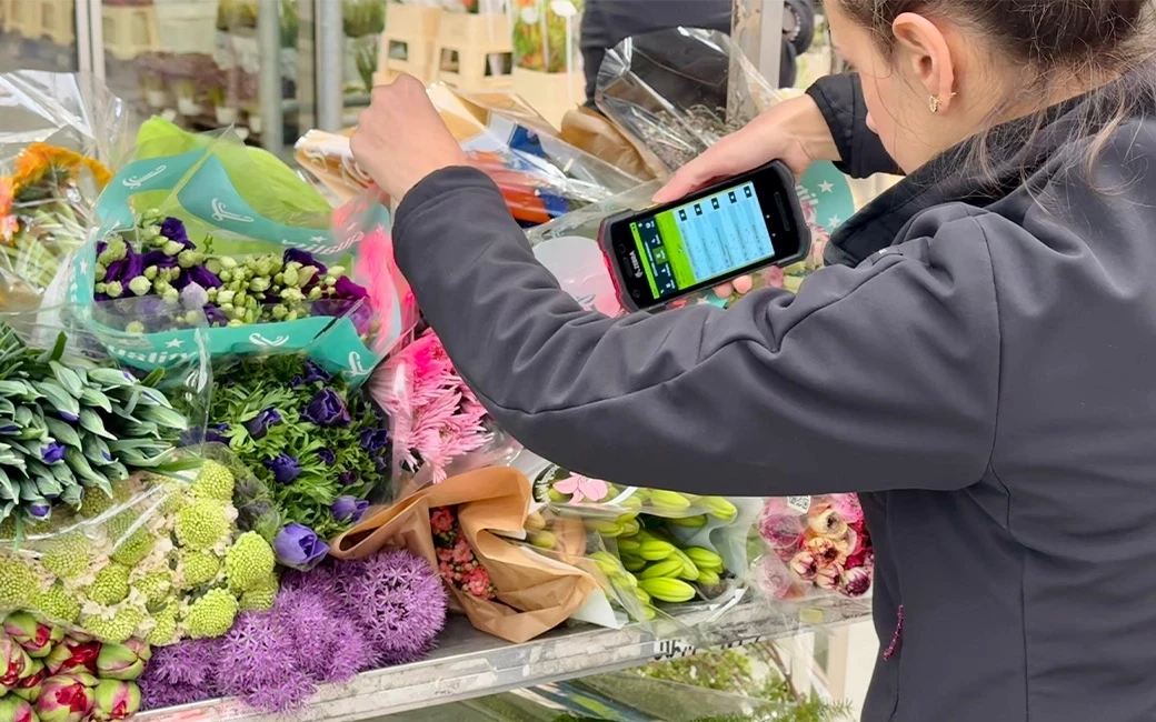 De nieuwe FreshPortal handheld in gebruik bij Zalam in Ede.