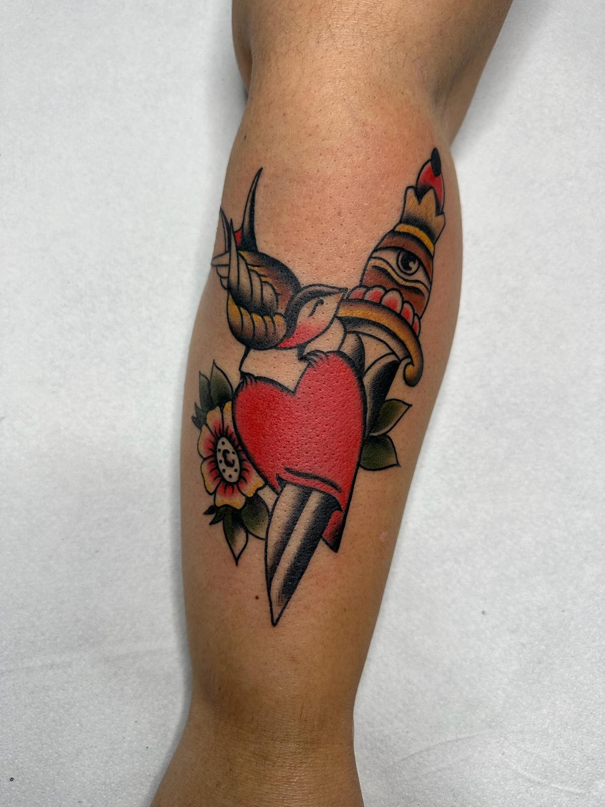 Tatuaje tradicional en Móstoles (Madrid)