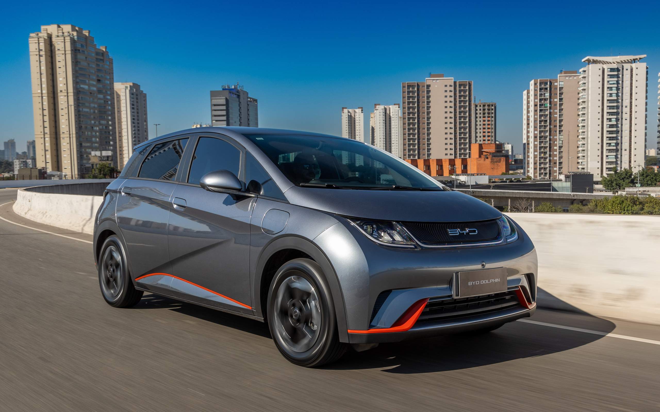 Vendas de carros elétricos no Brasil batem recorde em 2023