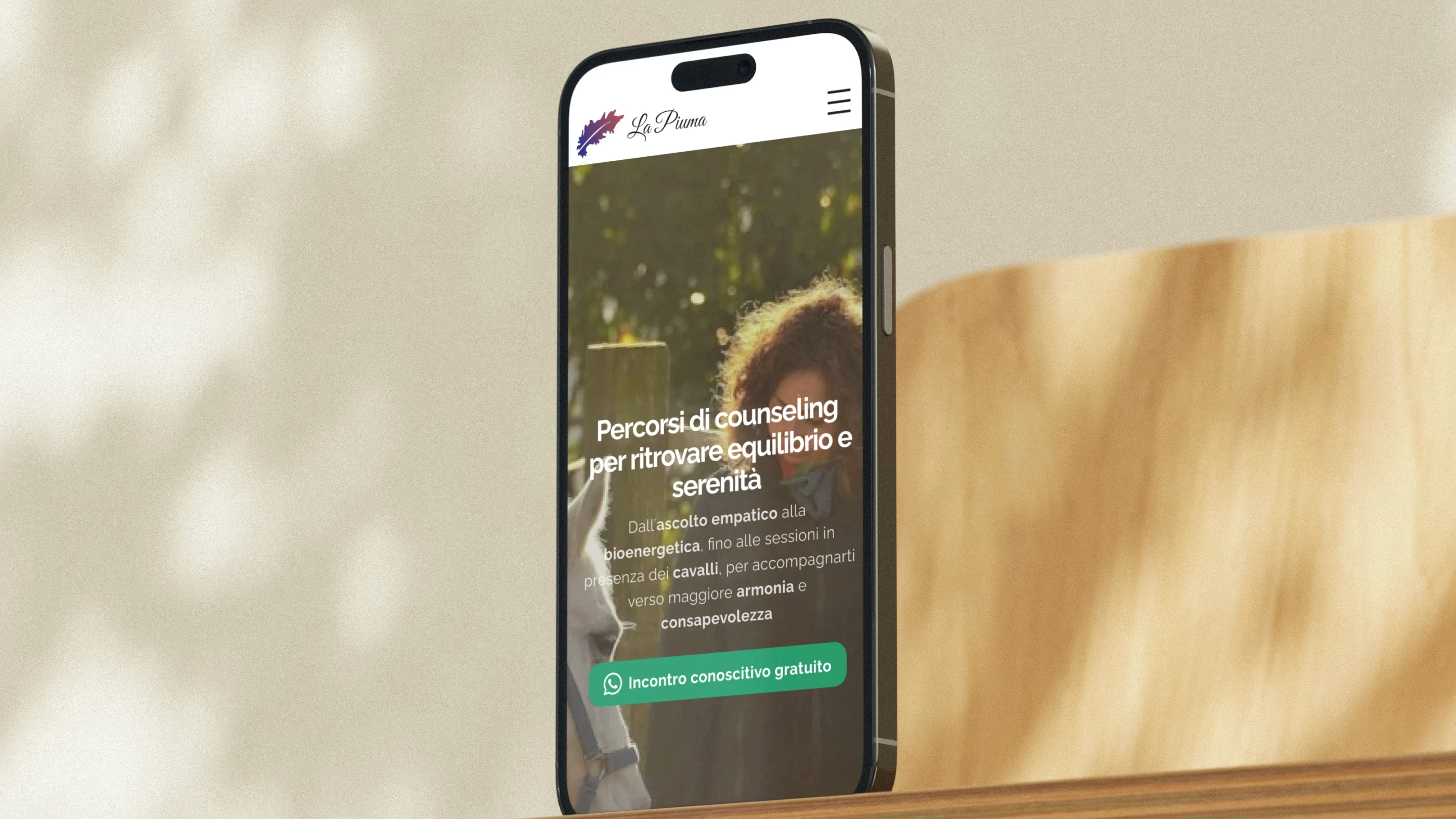 homepage su telefono del sito lapiuma