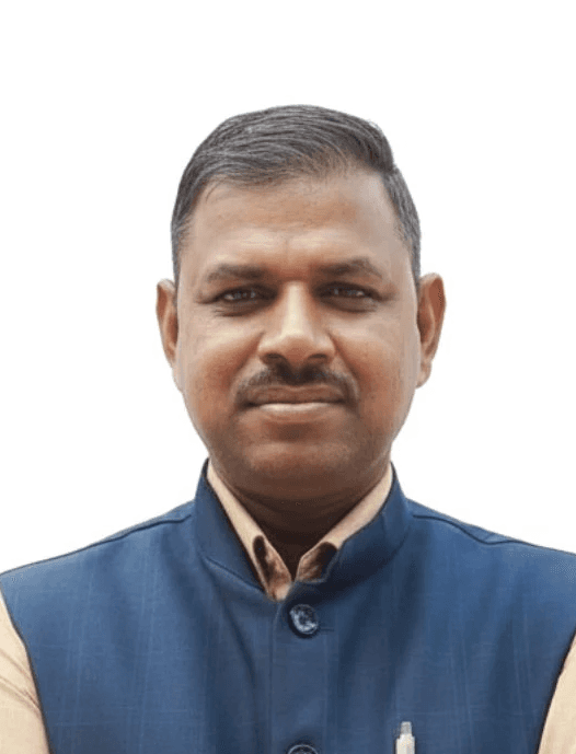 shallow focus photography of woman outdoor during day