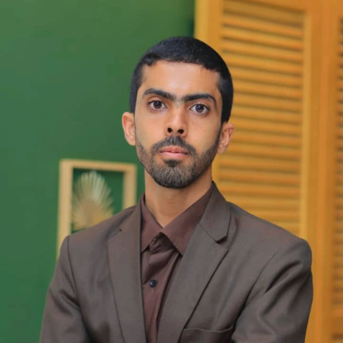 محمد الحاوري | متخصص في تصميم المواقع بكتابة إعلانية للخبراء