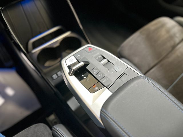 BMW 218 Active Tourer 2024 WHITE Gebrauchtwagen - Galeriebild 22