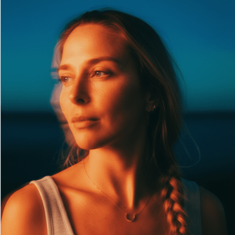 Laura T. Portrait