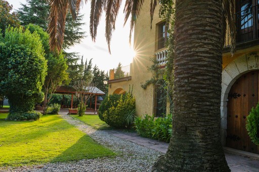 Exterior de una casa para organizar eventos