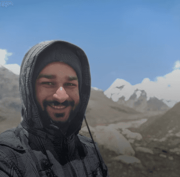 Kunal Sanklecha is an outdoor adventurer living his life under oceans and on the mountains. Go to person for outdoor related query