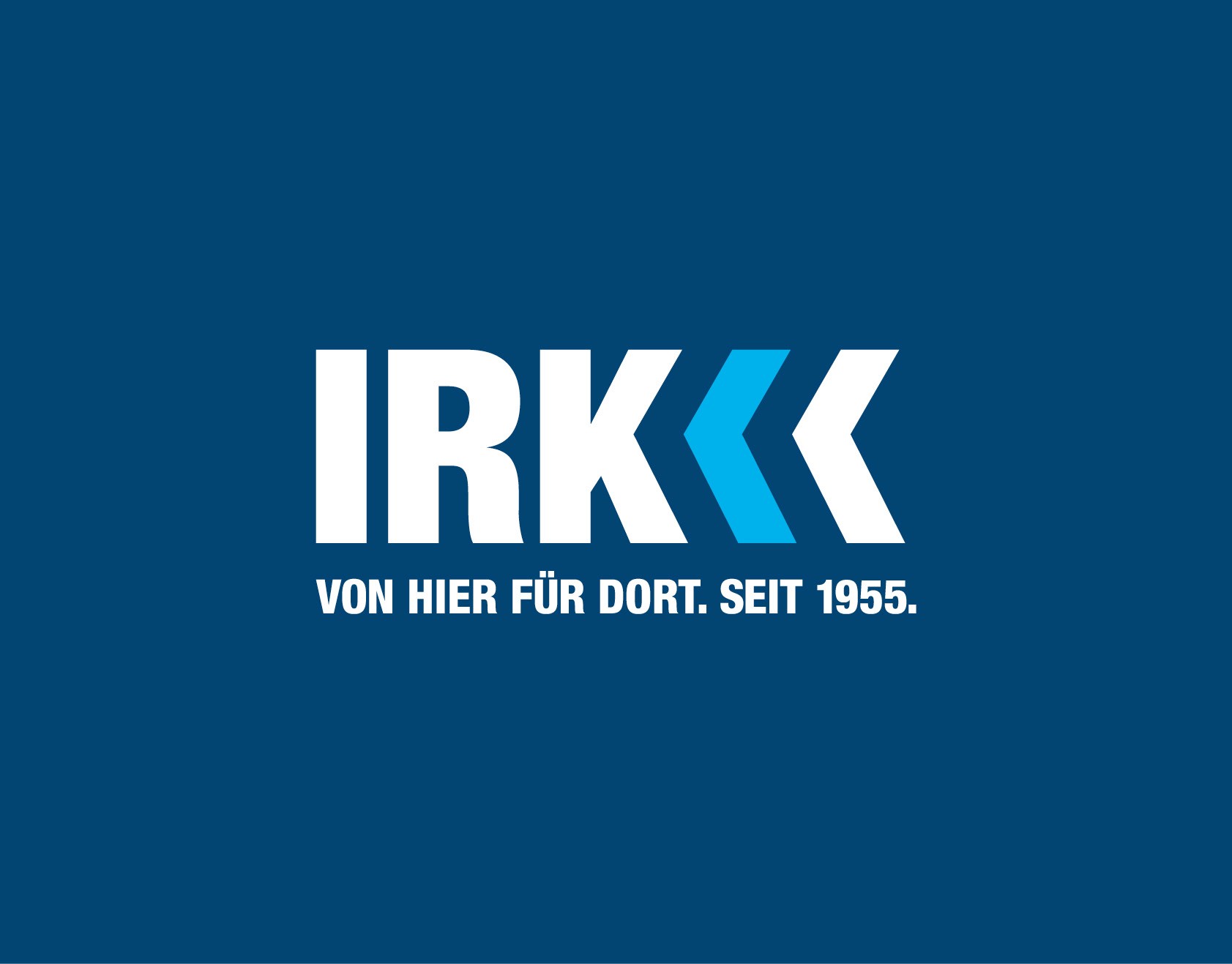 IRK Logo weiß auf Azur blau Hintergrund mit Slogan